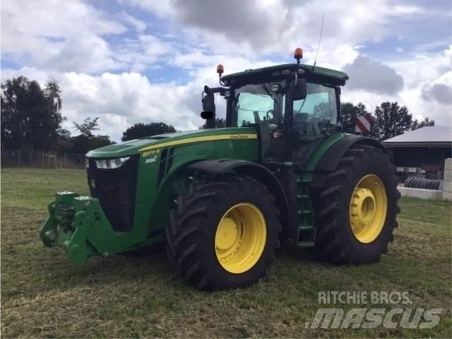 John Deere 8370R Traktorok