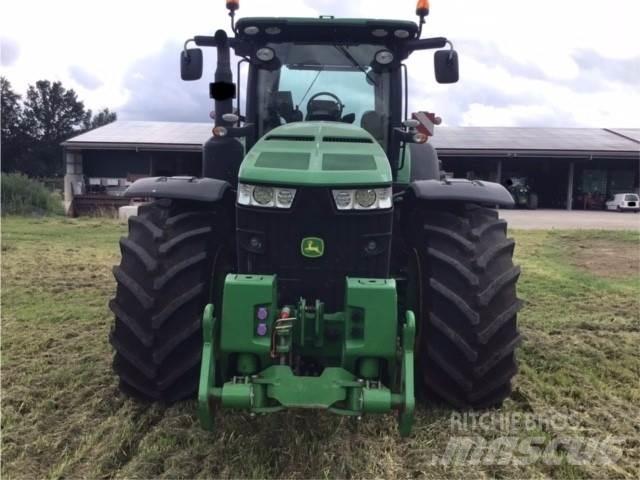 John Deere 8370R Traktorok