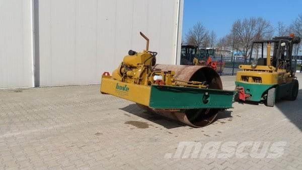 Vibromax W 501 Vontatott vibrátoros hengerek