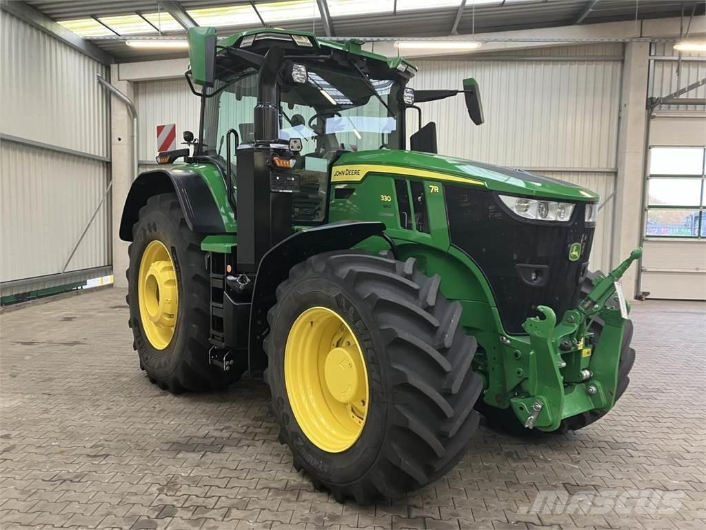 John Deere 7R 330 Traktorok