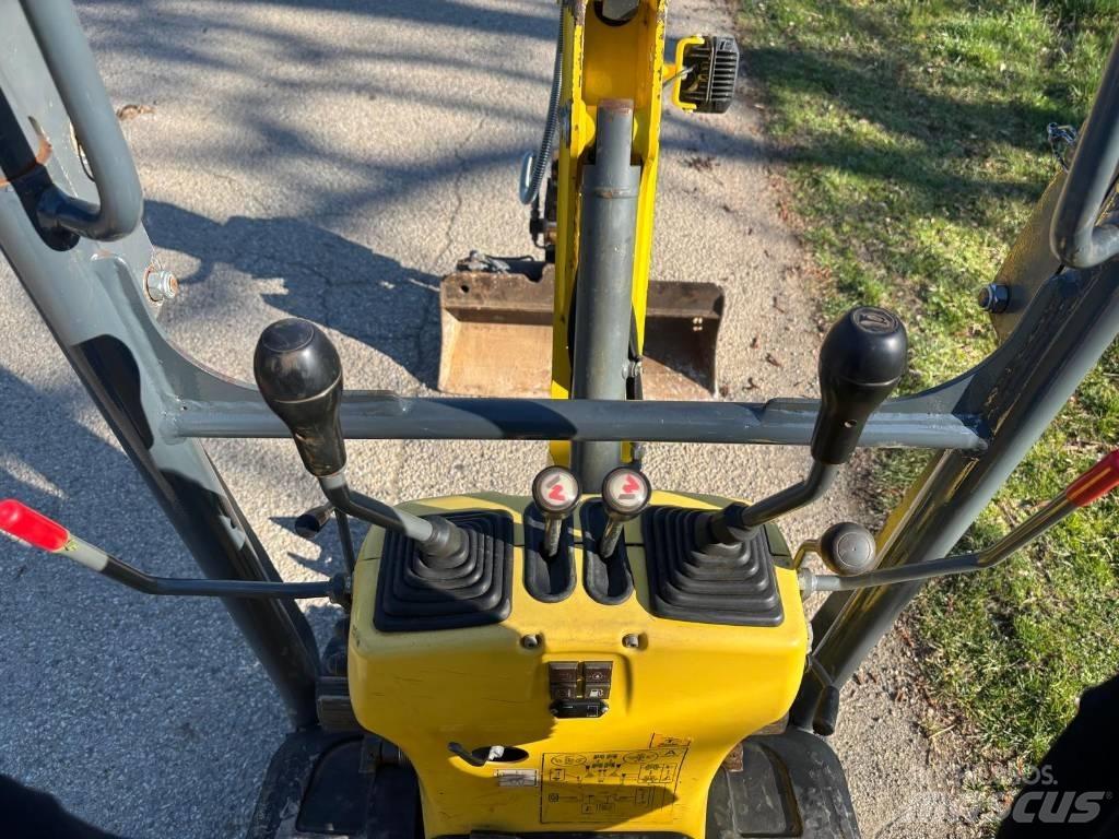 Wacker Neuson 803 Mini kotrók < 7t