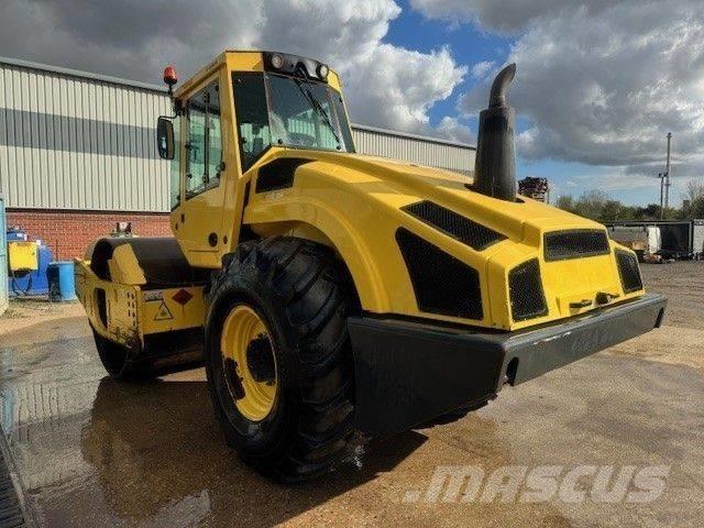 Bomag BW 213 D H-4 Egydobos hengerek