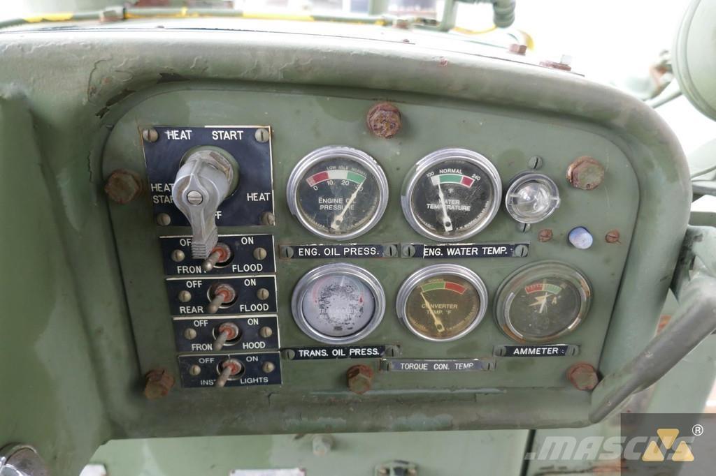 CAT D7F Ex-army lánctalpas dózerek