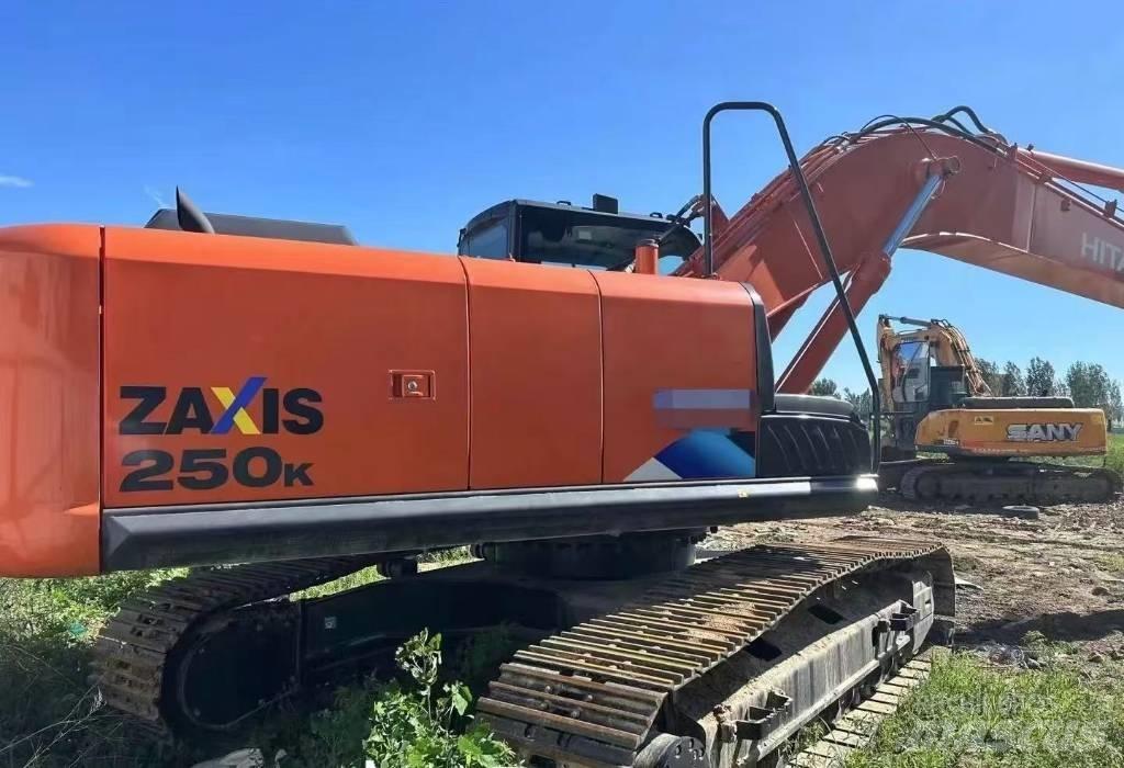 Hitachi 250 Lánctalpas kotrók