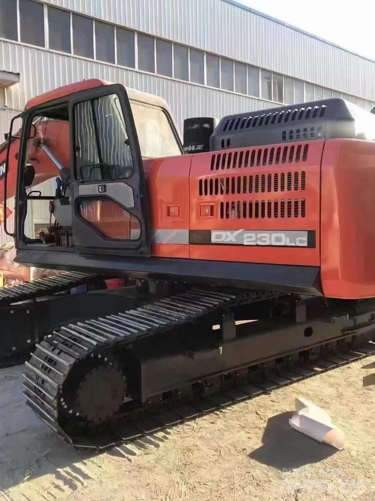 Doosan DX 230 LC-9C Lánctalpas kotrók