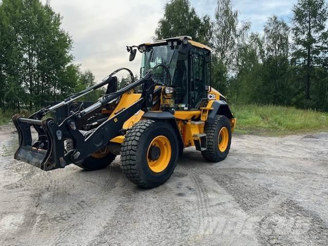 JCB 413K Gumikerekes homlokrakodók