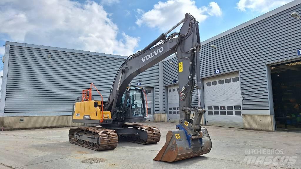 Volvo EC220E Lánctalpas kotrók