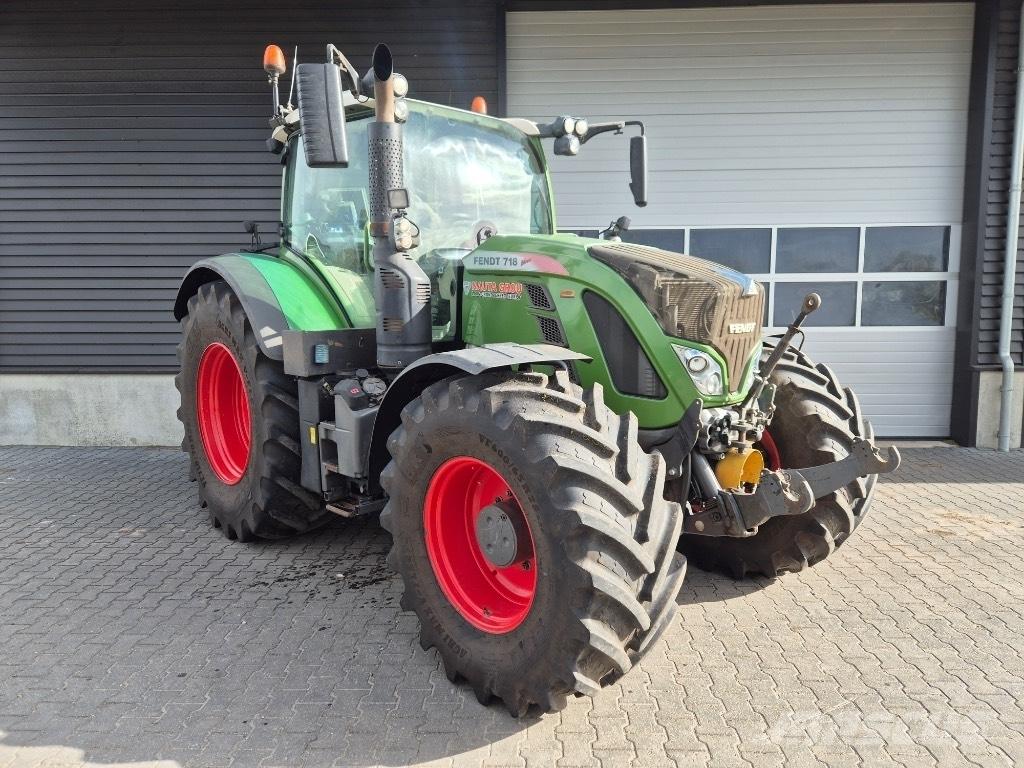 Fendt 718 Traktorok