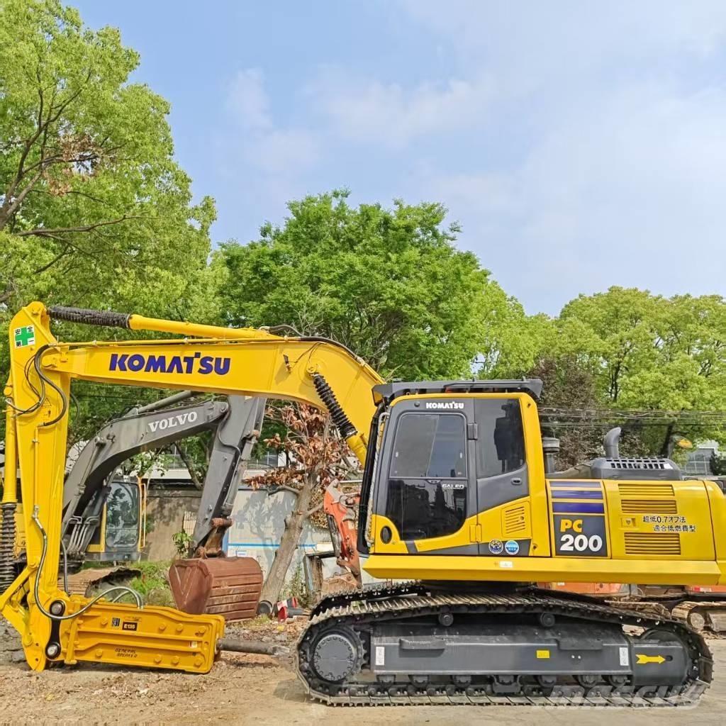 Komatsu PC 200-8 Lánctalpas kotrók