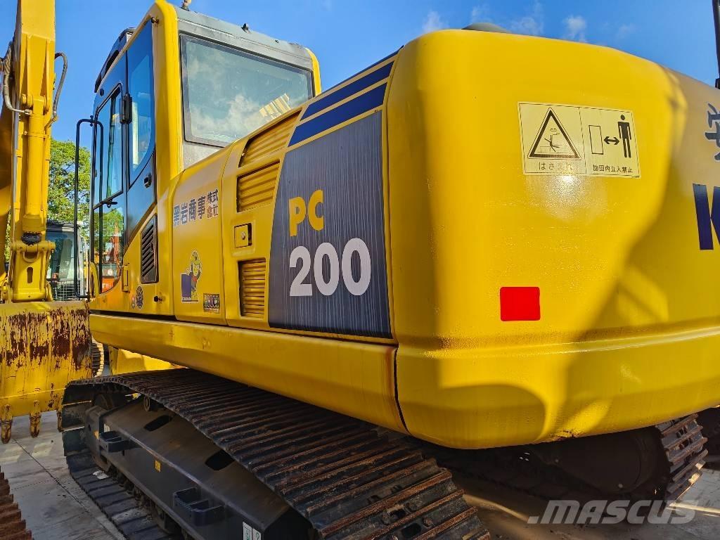 Komatsu PC 200-8 Lánctalpas kotrók