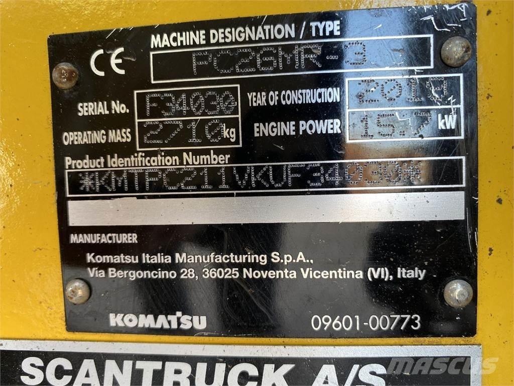 Komatsu PC26MR-3 Gumikerekes kotrók