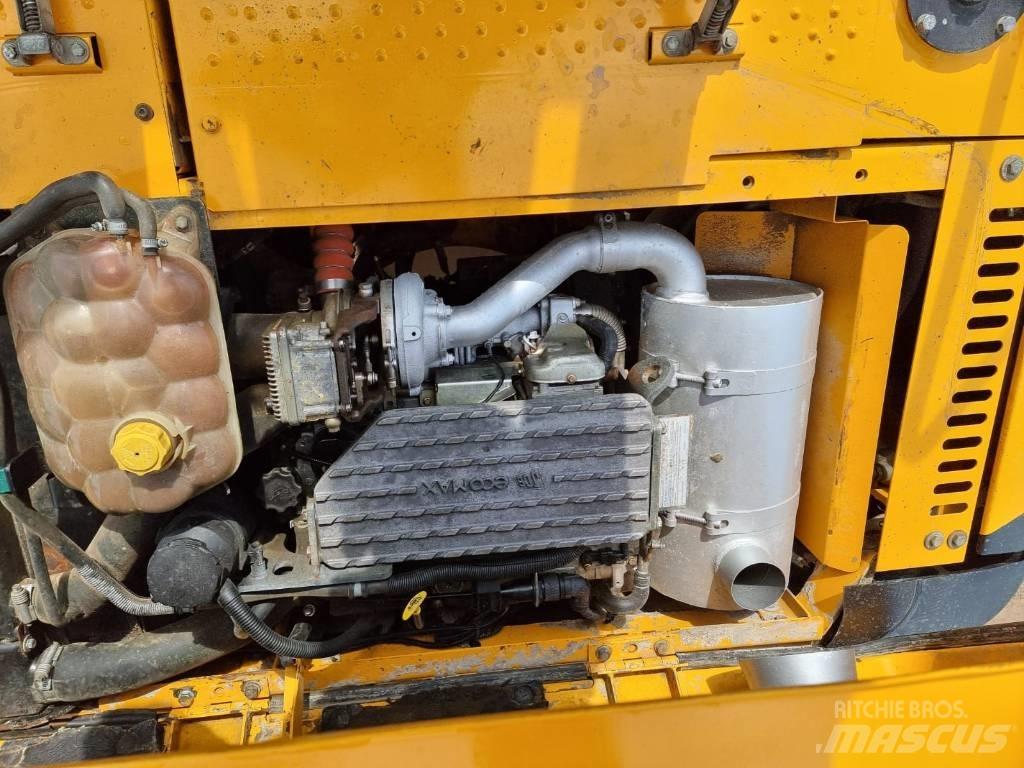 JCB JS 130 LC Lánctalpas kotrók