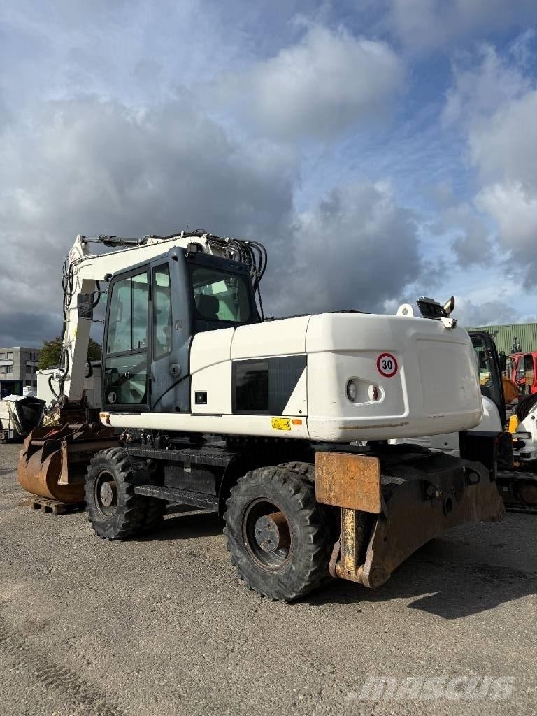 CAT M 316 D Gumikerekes kotrók