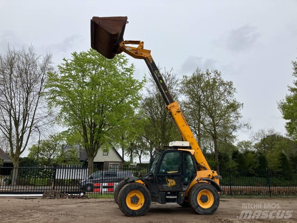 JCB 541-70 Teleszkópos rakodók