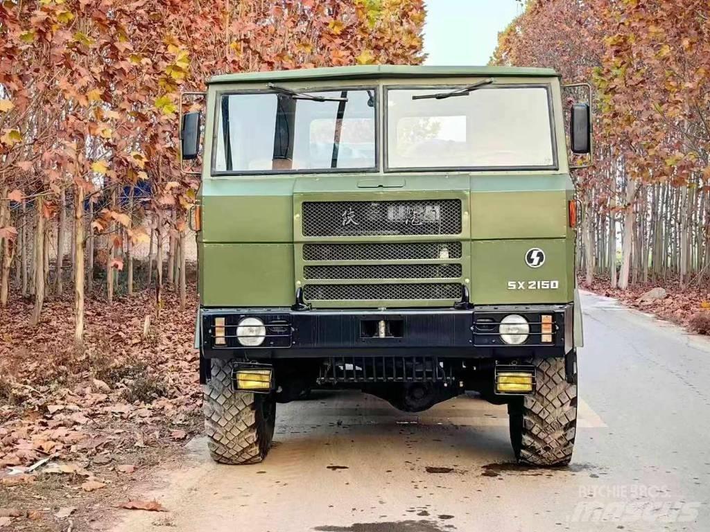 Shaanxi Shacman Platós / Ponyvás teherautók