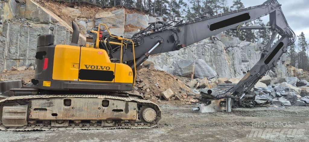 Volvo 305C Bontásra használt kotrók