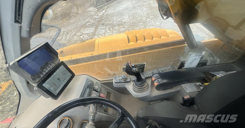 JCB 542-70 Xtra Teleszkópos mezőgazdasági rakodók