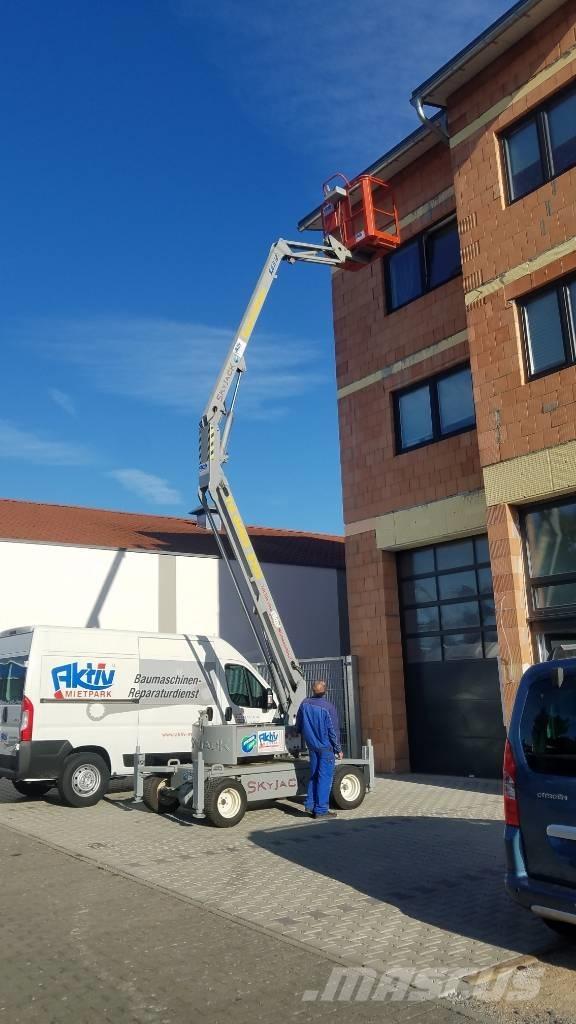 SkyJack SJKB 12 Karos emelők