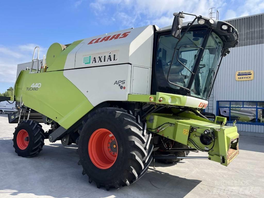 CLAAS Tucano 440 Kombájnok