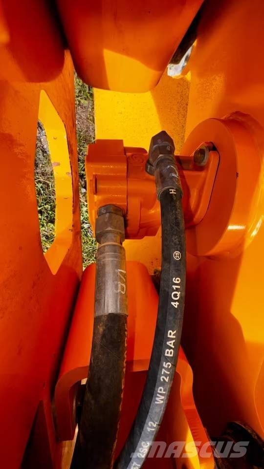 Volvo SD75B Egydobos hengerek