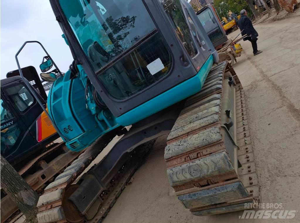 Kobelco SK 135 SR Lánctalpas kotrók