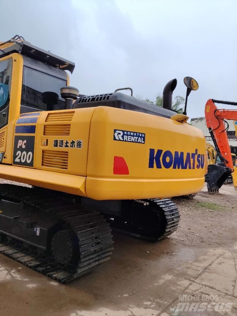 Komatsu PC200-8 Lánctalpas kotrók