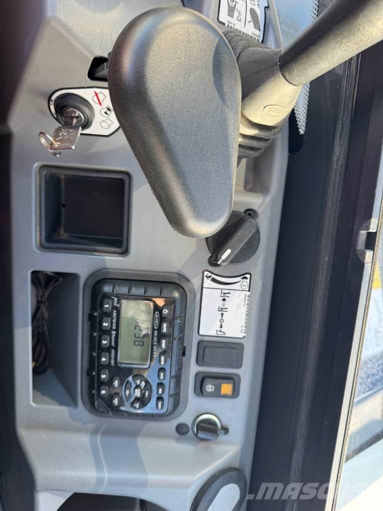 Bobcat E 88 Közepes (midi) kotrók 7 t - 12 t