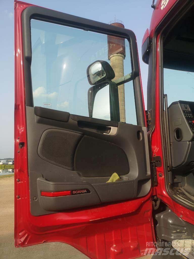 Scania R410 mega Nyergesvontatók