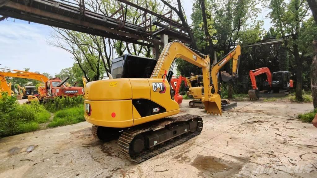 CAT 307 Lánctalpas kotrók