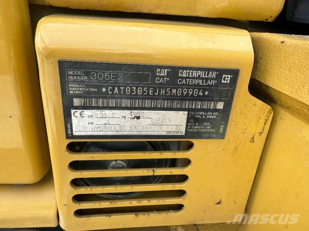 CAT 305 Mini kotrók < 7t