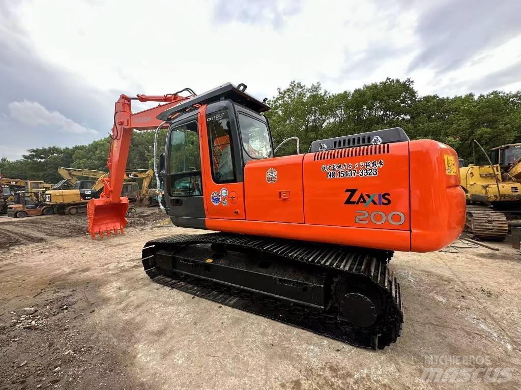 Hitachi ZX200 Lánctalpas kotrók