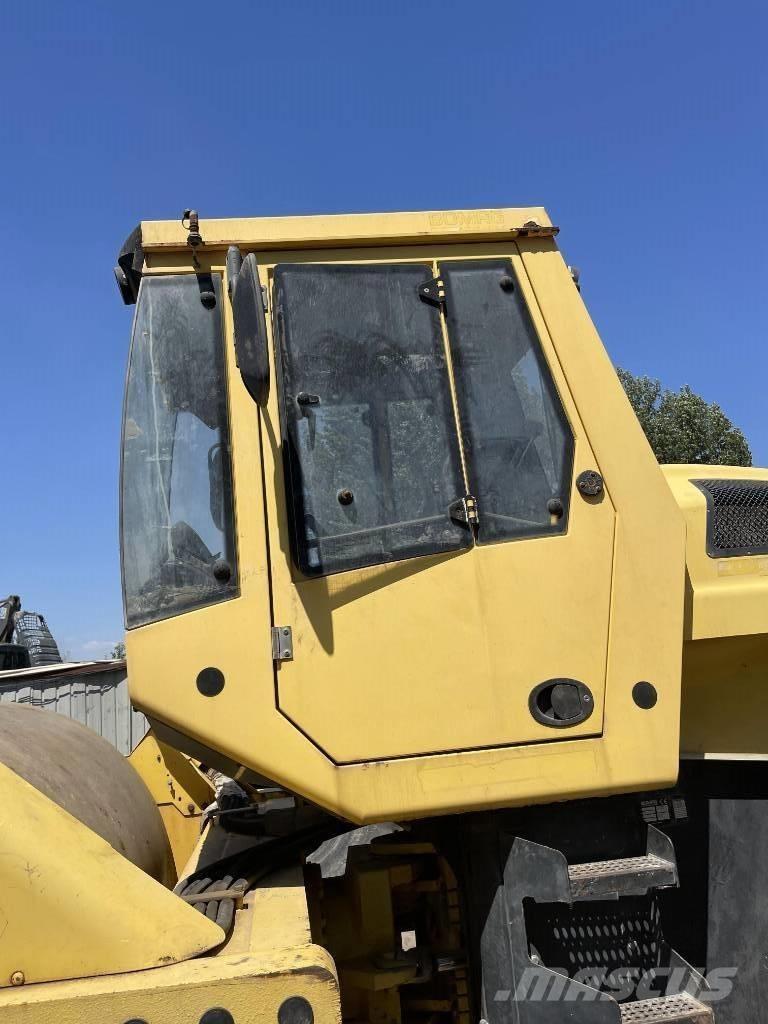 Bomag 226-4 Egydobos hengerek