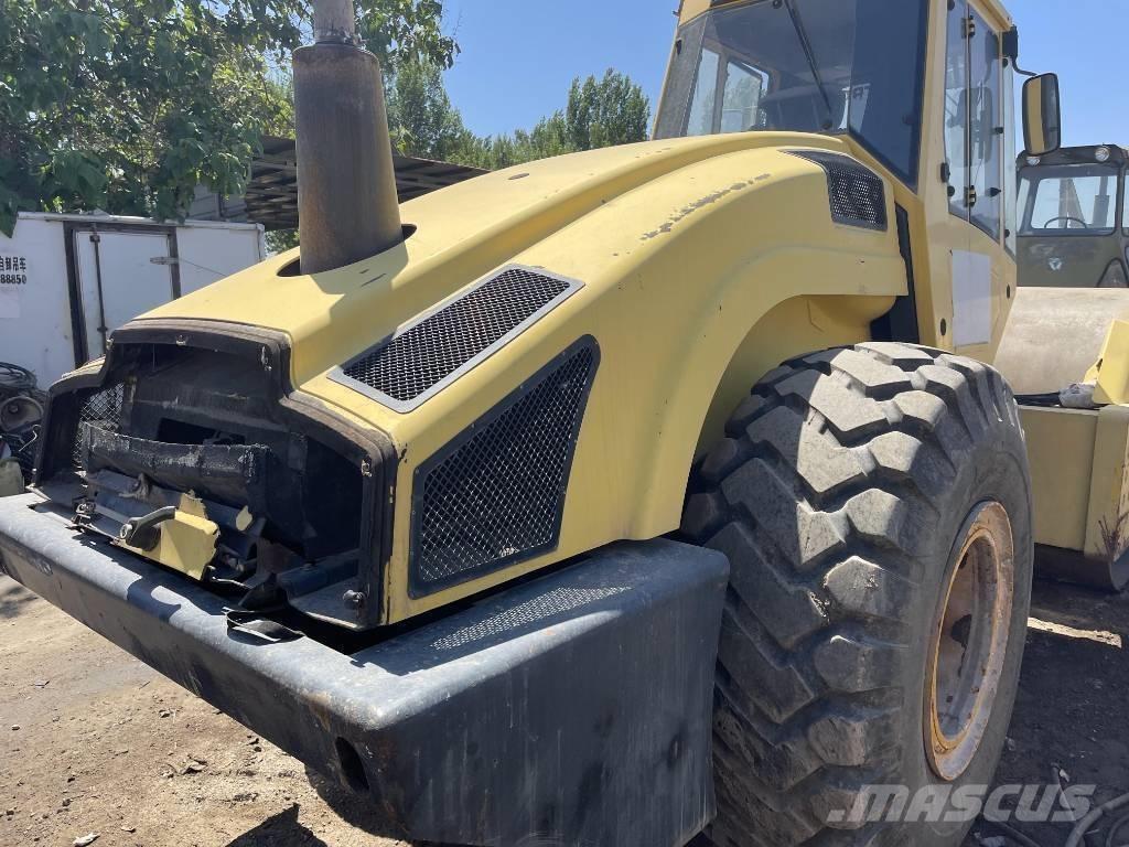 Bomag 226-4 Egydobos hengerek