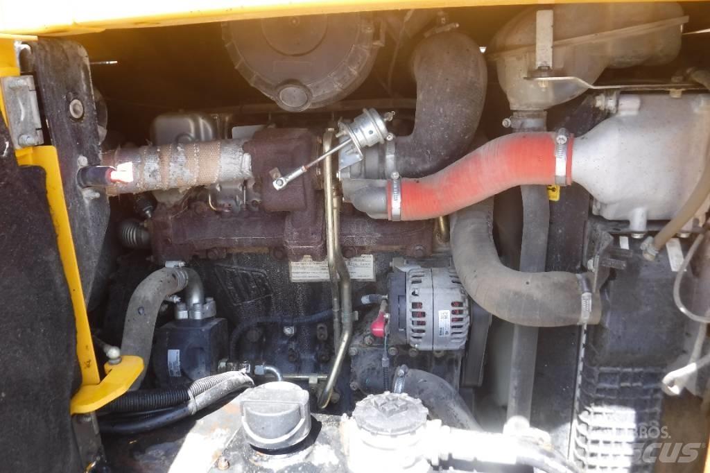 JCB 9TFT Mezei dömperek