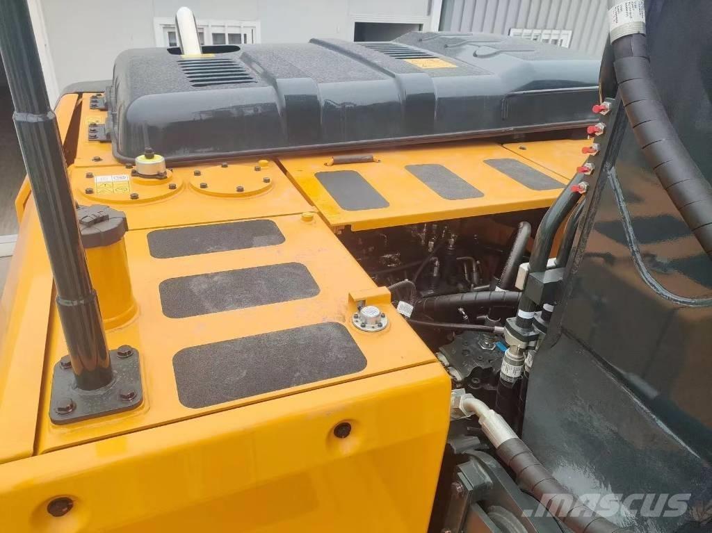 Hyundai HX 220 Lánctalpas kotrók