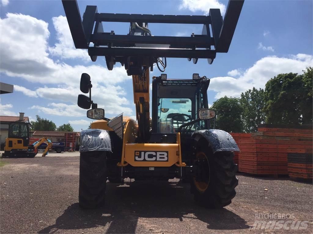 JCB 525-60 Teleszkópos rakodók