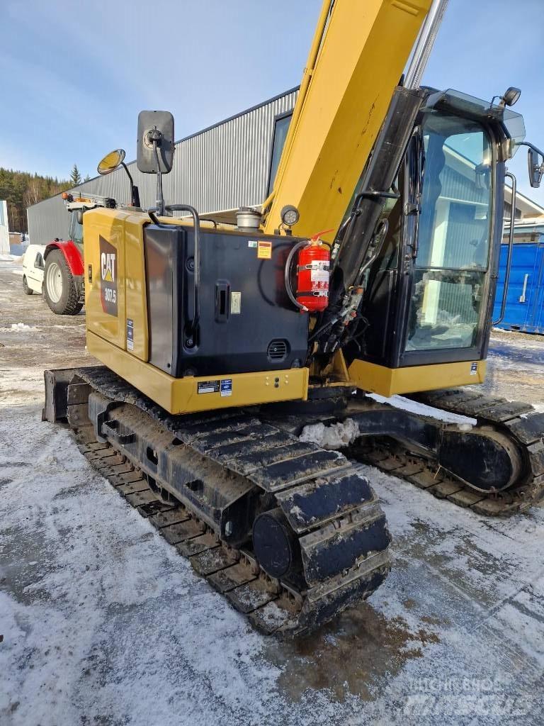CAT 307.5 Közepes (midi) kotrók 7 t - 12 t
