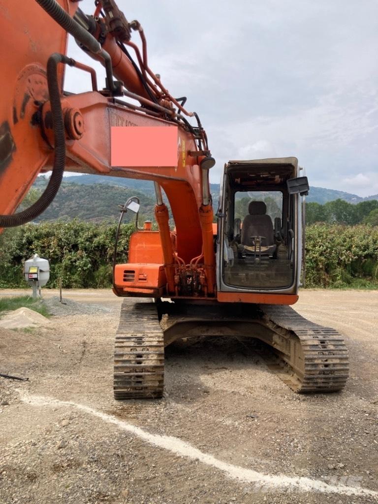 Hitachi EX 135 Lánctalpas kotrók
