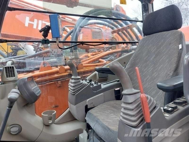 Hitachi ZX 520 LCD-3 Bontásra használt kotrók