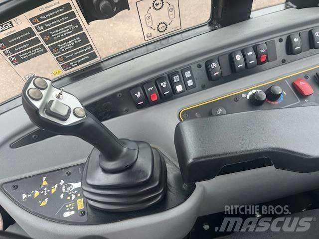JCB 407 Agri Gumikerekes homlokrakodók