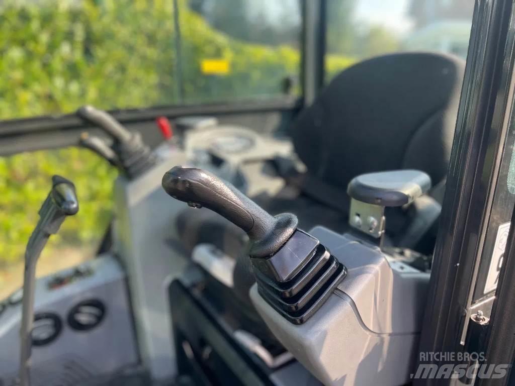 Bobcat E19 Mini kotrók < 7t