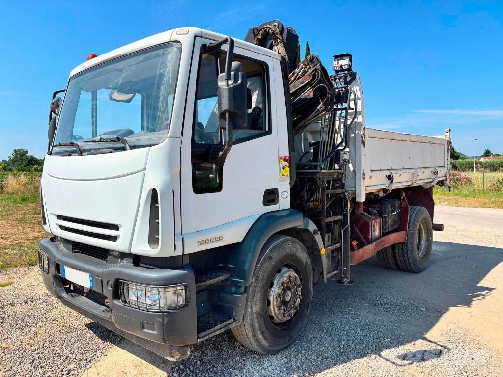 Iveco 180E 28 Billenő teherautók