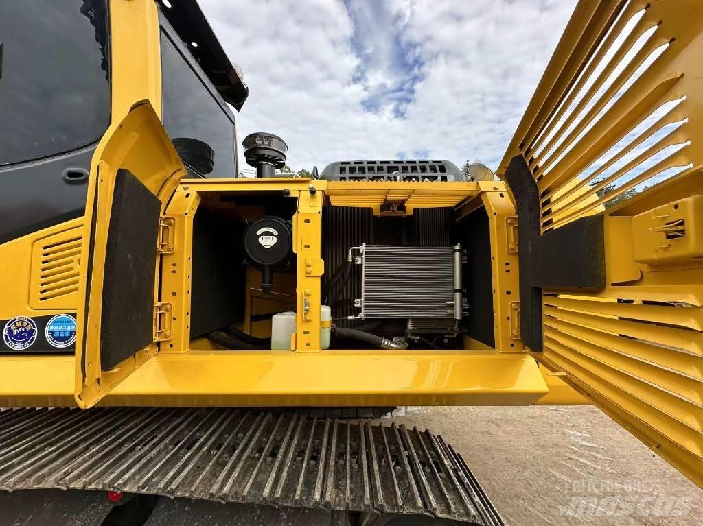 Komatsu PC 220 Lánctalpas kotrók