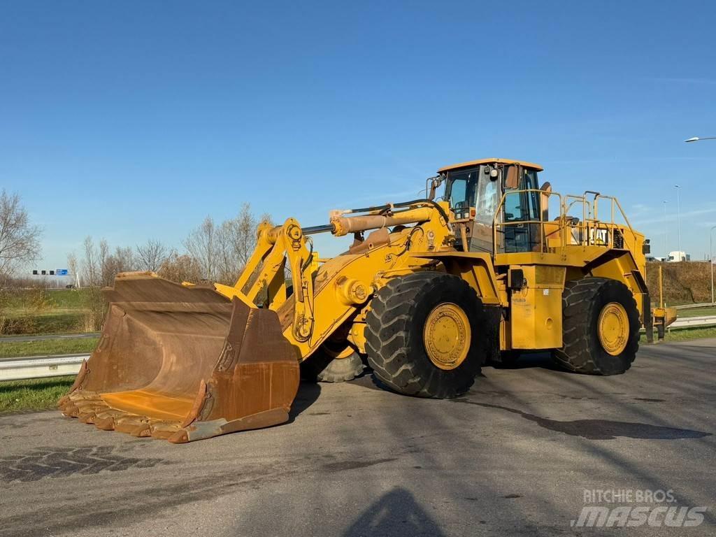 CAT 988G Gumikerekes homlokrakodók