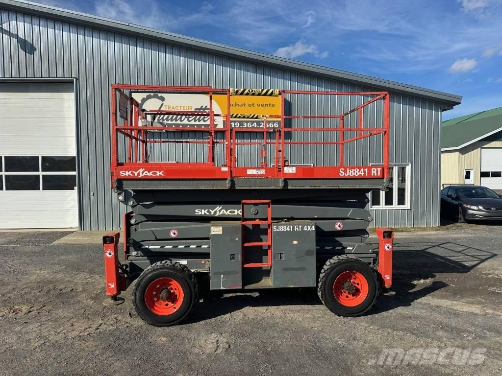 SkyJack SJ 8841 RT Ollós emelők