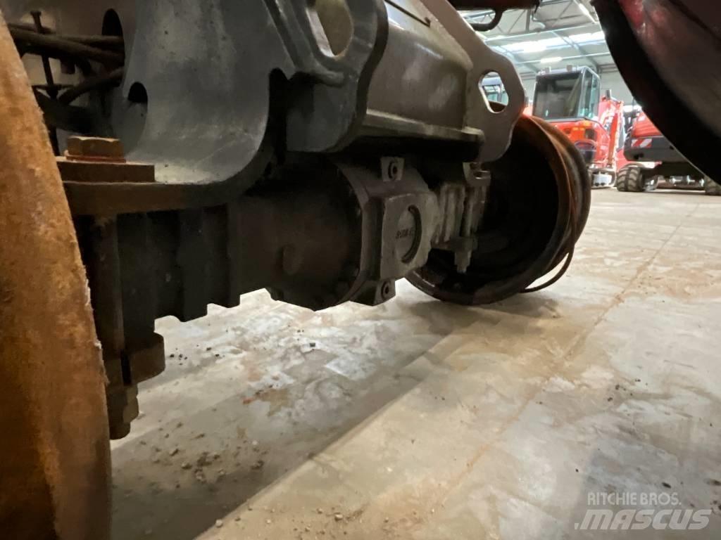 JCB loader Gumikerekes homlokrakodók