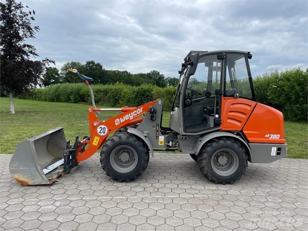 Atlas AR380 Gumikerekes homlokrakodók