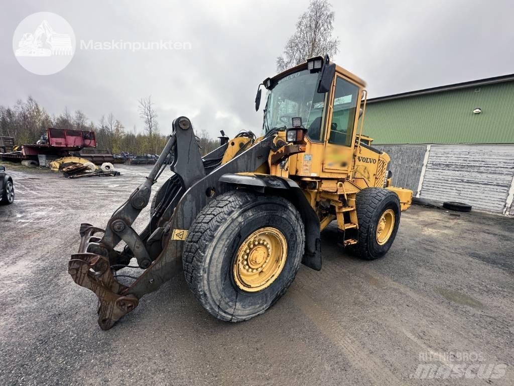 Volvo L 90 E Gumikerekes homlokrakodók