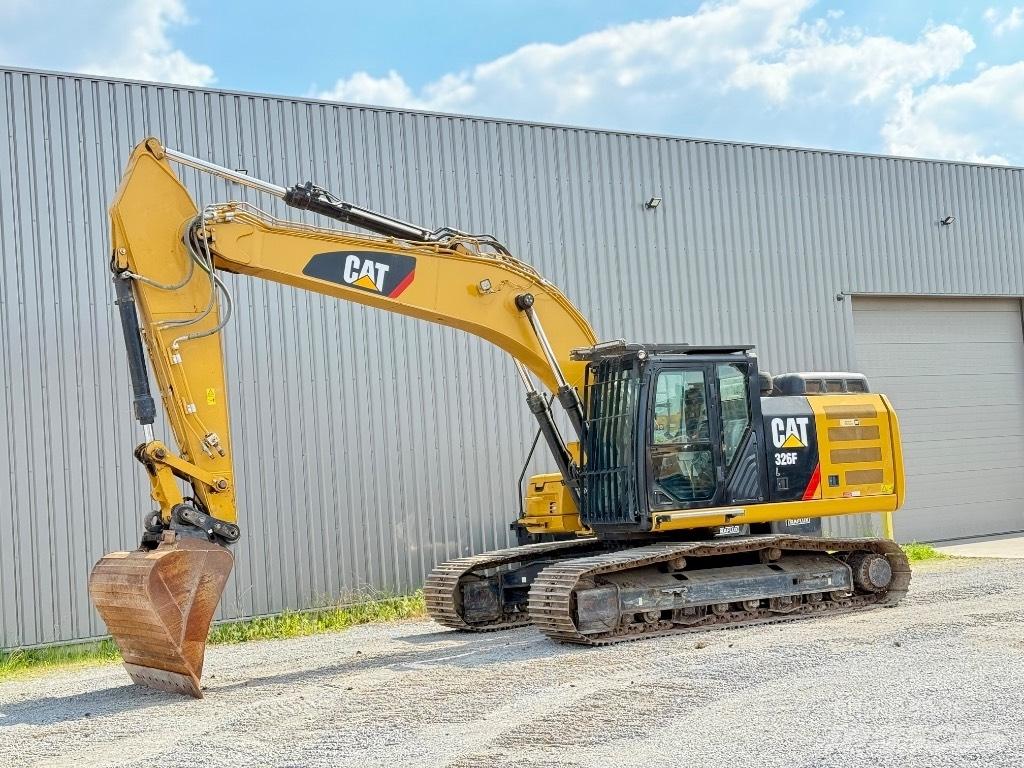 CAT 326 F L Lánctalpas kotrók