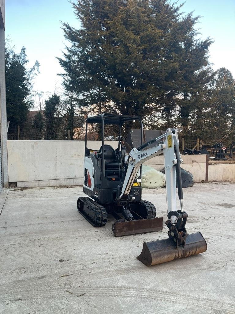 Bobcat E 17 Mini kotrók < 7t